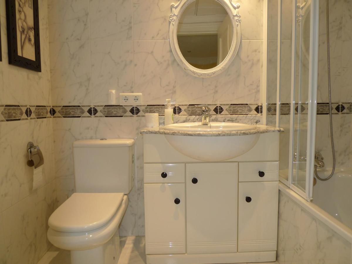 Torrox Costa Beachfront Apartment Bagian luar foto